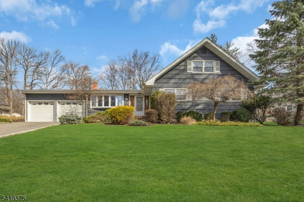 25 Greenwich Rd, Edison Twp., NJ 08820