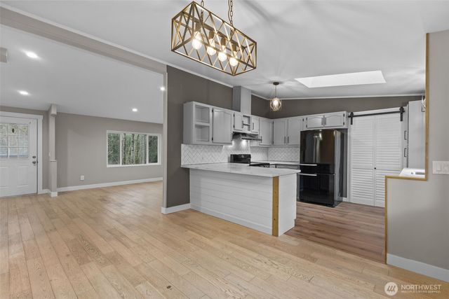 2402 S 370th place, Federal Way, WA 98003