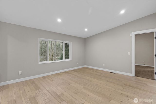 2402 S 370th place, Federal Way, WA 98003