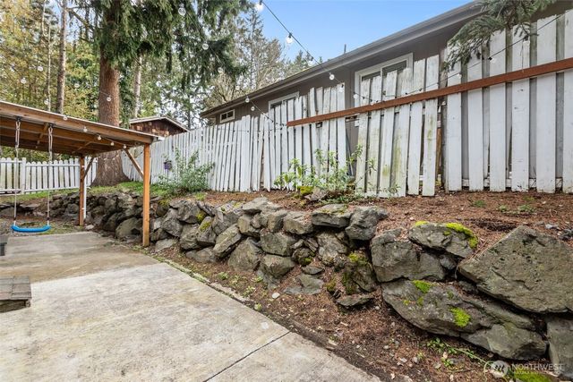2402 S 370th place, Federal Way, WA 98003