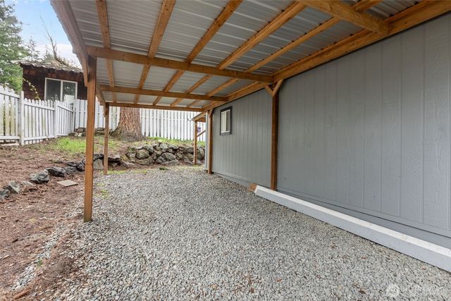 2402 S 370th place, Federal Way, WA 98003