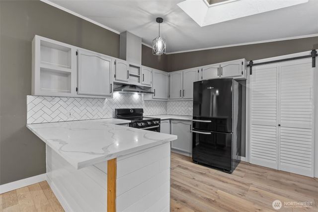 2402 S 370th place, Federal Way, WA 98003