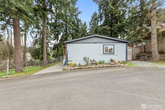 2402 S 370th place, Federal Way, WA 98003