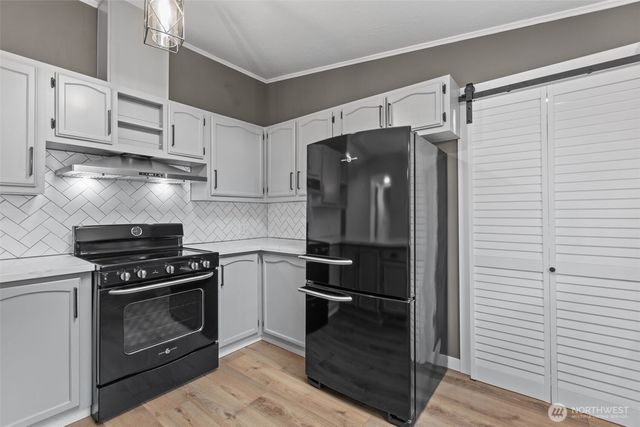 2402 S 370th place, Federal Way, WA 98003