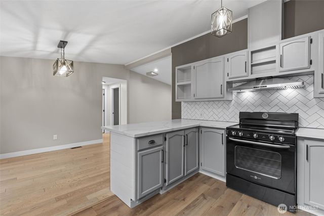 2402 S 370th place, Federal Way, WA 98003