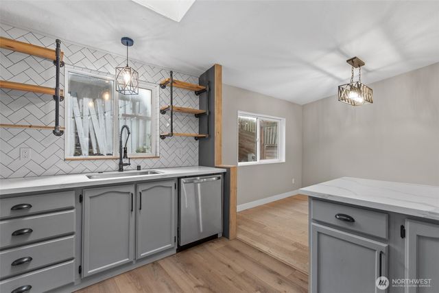 2402 S 370th place, Federal Way, WA 98003