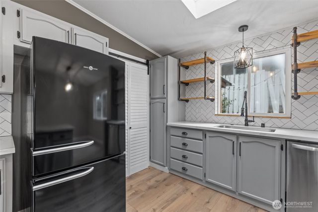 2402 S 370th place, Federal Way, WA 98003