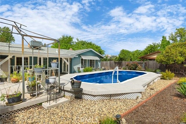 17 Tioga Way, Chico, CA 95928