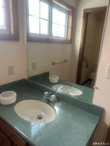 100 Misty Meadow Lane 100, South Windsor, CT 06074