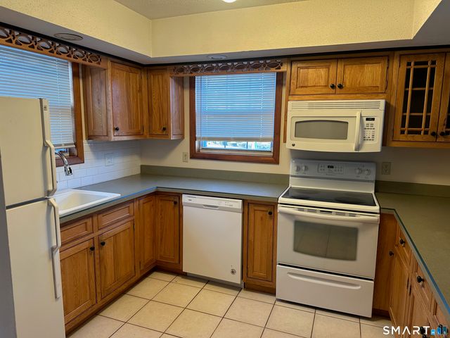 100 Misty Meadow Lane 100, South Windsor, CT 06074