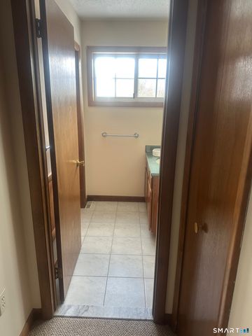 100 Misty Meadow Lane 100, South Windsor, CT 06074