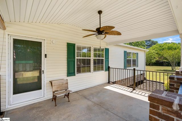 106 Unity Church Road, Starr, SC 29684