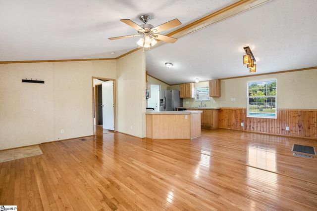 106 Unity Church Road, Starr, SC 29684