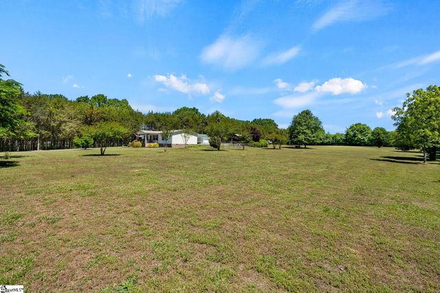 106 Unity Church Road, Starr, SC 29684