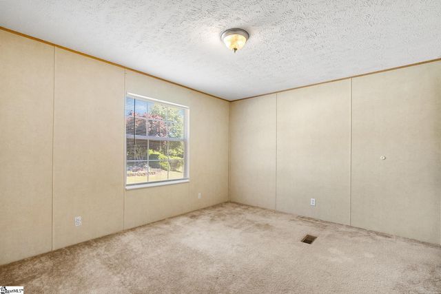 106 Unity Church Road, Starr, SC 29684