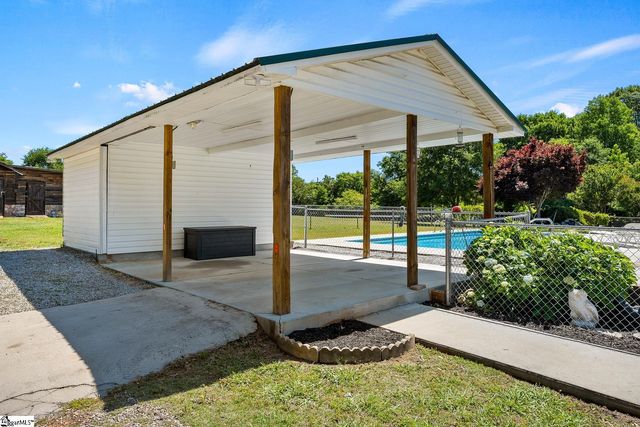 106 Unity Church Road, Starr, SC 29684