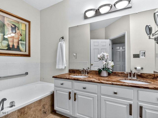 1700 Tiffany Bay Court 304, Raleigh, NC 27609