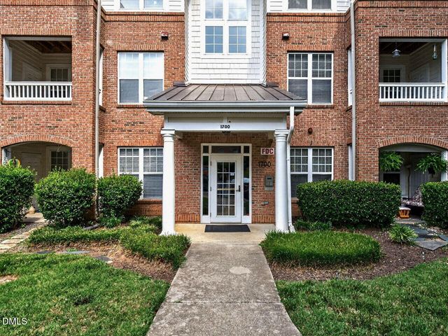 1700 Tiffany Bay Court 304, Raleigh, NC 27609