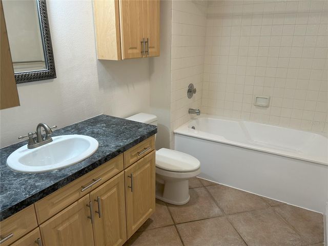 2775 KIPPS COLONY DRIVE S 304, St Petersburg, FL 33707