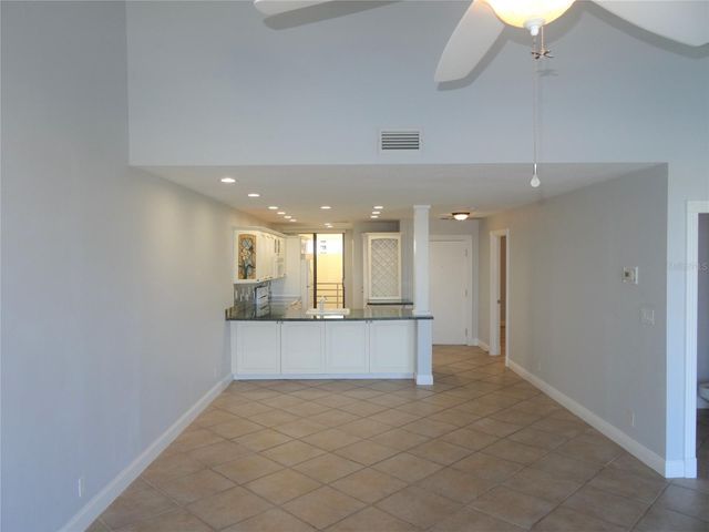 2775 KIPPS COLONY DRIVE S 304, St Petersburg, FL 33707