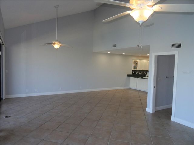 2775 KIPPS COLONY DRIVE S 304, St Petersburg, FL 33707