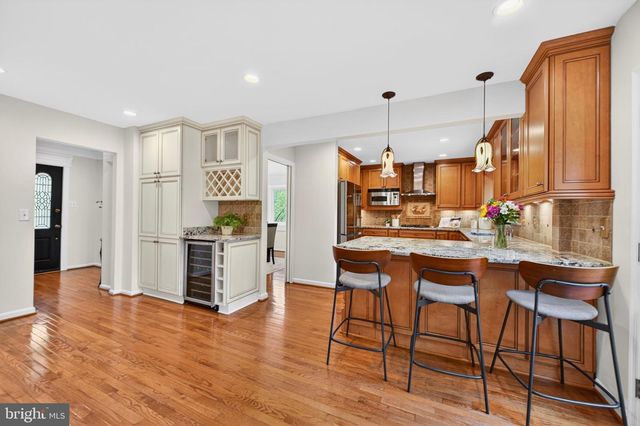 1626 MONTMORENCY DR, Vienna, VA 22182