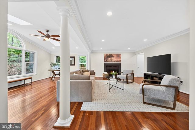 1626 MONTMORENCY DR, Vienna, VA 22182