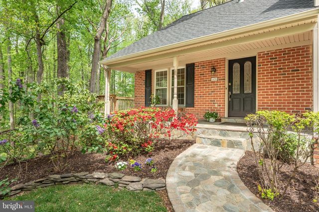 1626 MONTMORENCY DR, Vienna, VA 22182