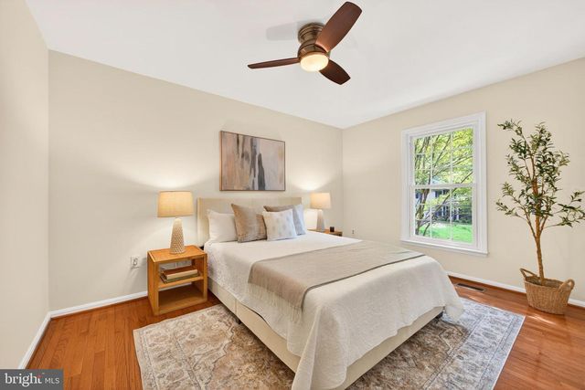 1626 MONTMORENCY DR, Vienna, VA 22182