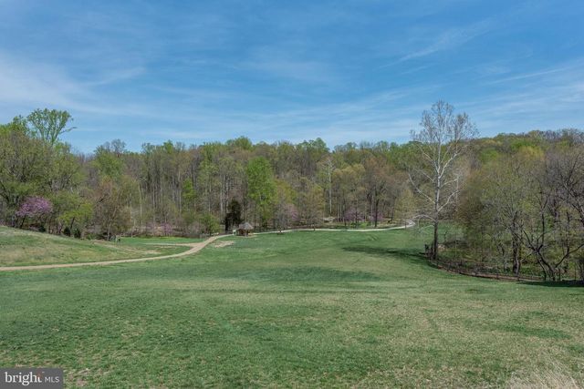 1626 MONTMORENCY DR, Vienna, VA 22182