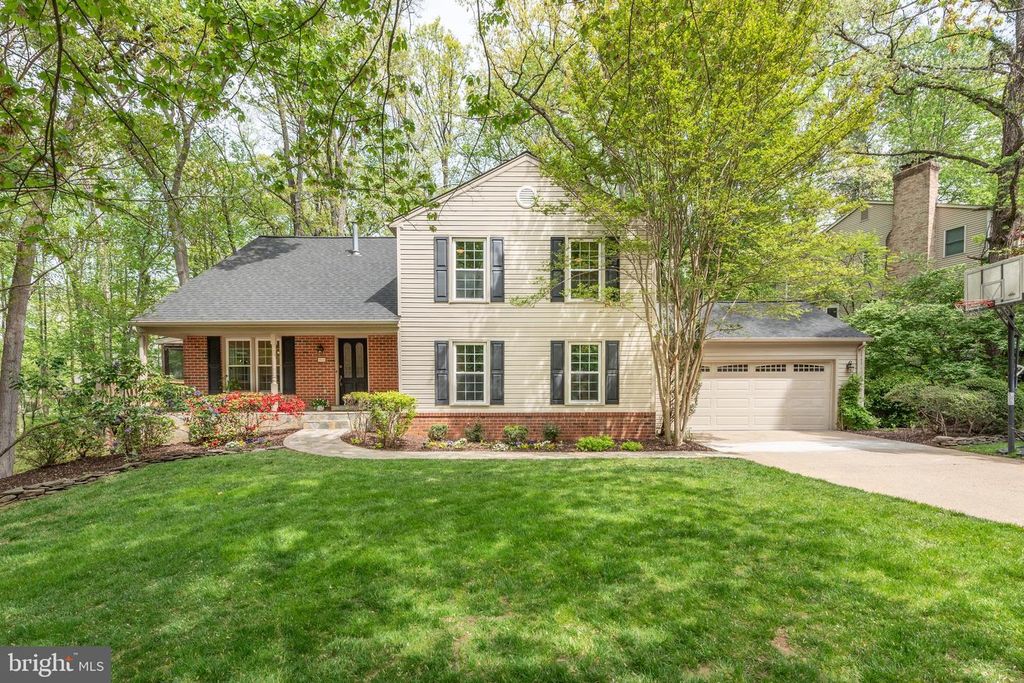 1626 MONTMORENCY DR, Vienna, VA 22182