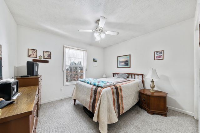 3117 Country Side Dr, Centerville, TN 37033