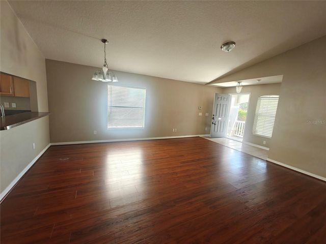 8225 SUMMER WOOD LANE, Riverview, FL 33578