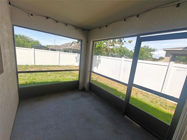 8225 SUMMER WOOD LANE, Riverview, FL 33578