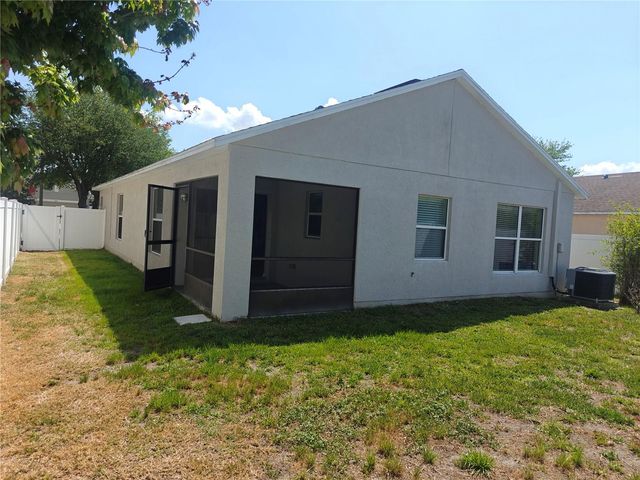 8225 SUMMER WOOD LANE, Riverview, FL 33578