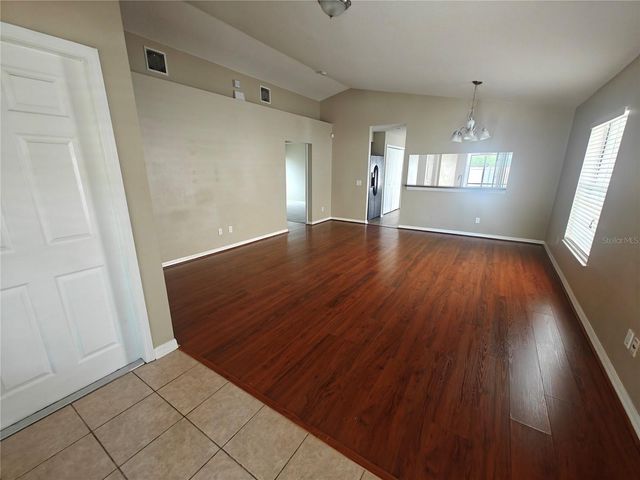8225 SUMMER WOOD LANE, Riverview, FL 33578