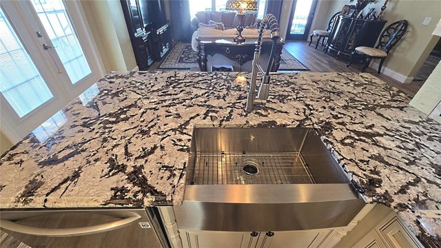 2591 SAND HILL POINT CIRCLE, Davenport, FL 33837