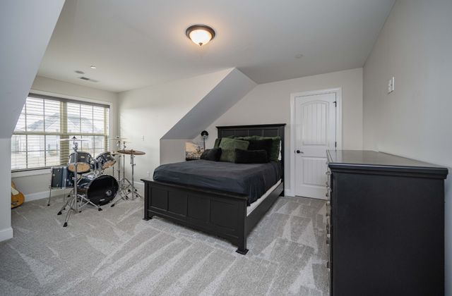 1130 Spring Creek Dr, Murfreesboro, TN 37129