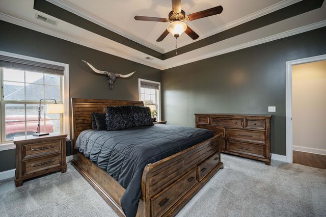 1130 Spring Creek Dr, Murfreesboro, TN 37129