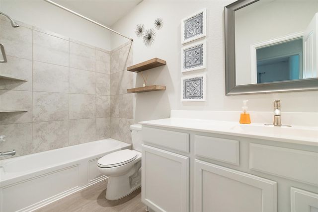 20219 Creekdale Bend Drive Drive, Cypress, TX 77433