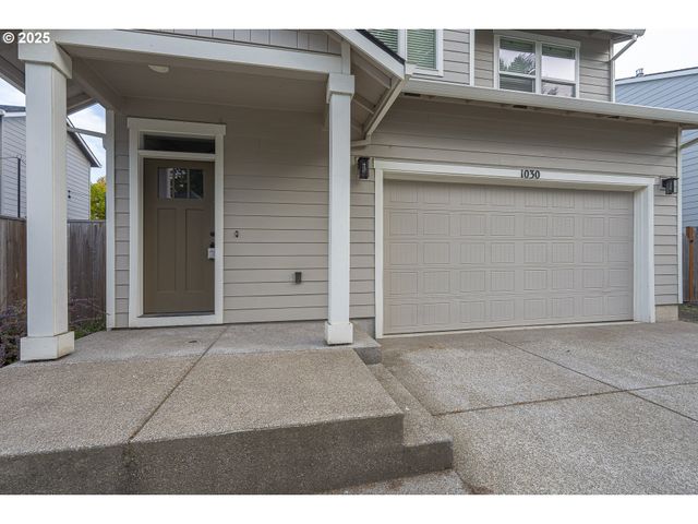 1030 S COLLEGE St, Newberg, OR 97132