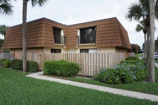 102 Heritage Way, West Palm Beach, FL 33407