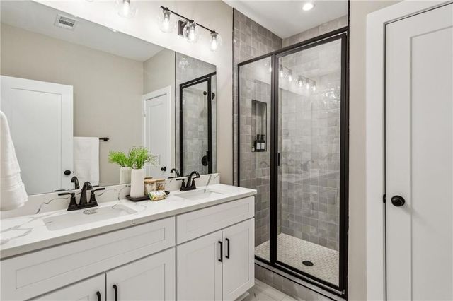 1095 Tucker Avenue 501, Atlanta, GA 30310