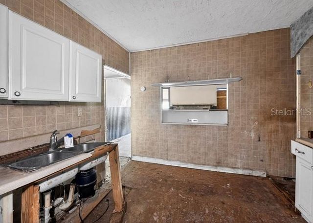 617 32ND ST W, Bradenton,, FL 34205