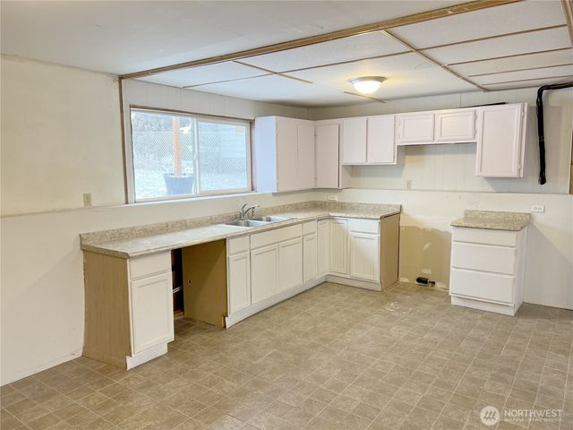 416 W Ash Street, Waterville, WA 98858