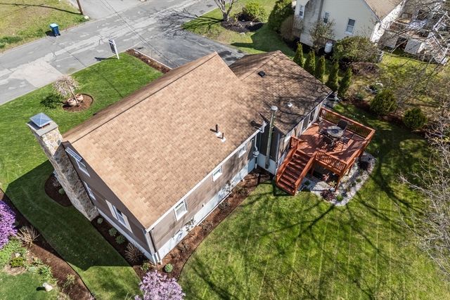 40 Manor Rd, Shrewsbury, MA 01545