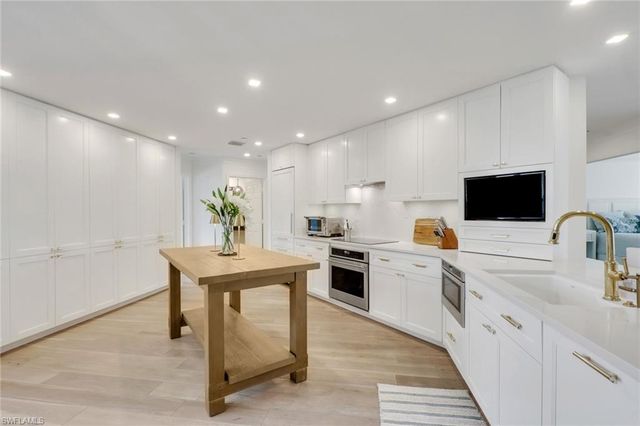 8440 Abbington CIR D22, Naples, FL 34108