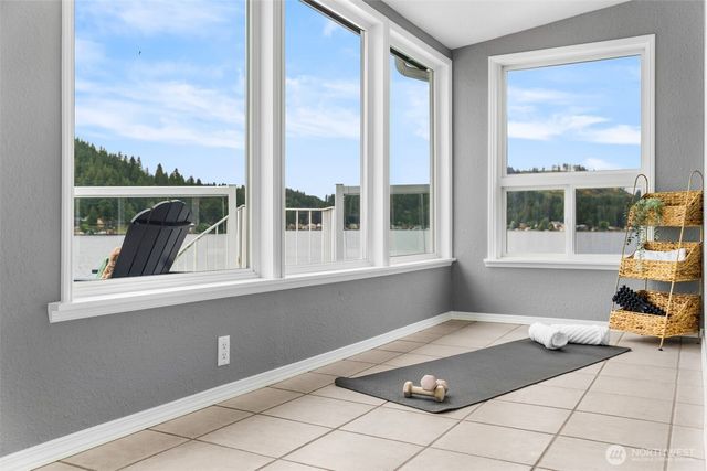 1033 Summit Lake Circle NW, Olympia, WA 98502