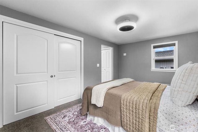 1033 Summit Lake Circle NW, Olympia, WA 98502