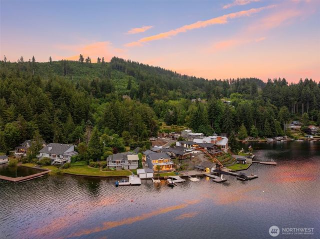 1033 Summit Lake Circle NW, Olympia, WA 98502